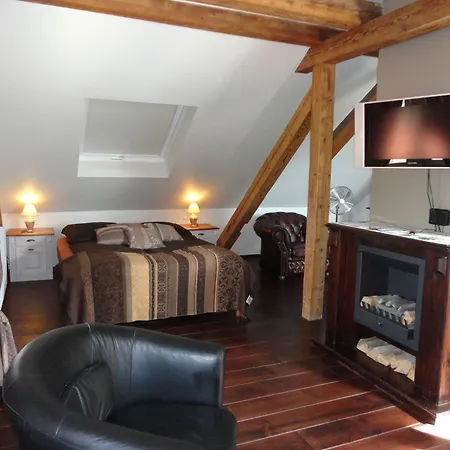 Schwarzwaldbahnhof بيت ضيافة لوفنغن