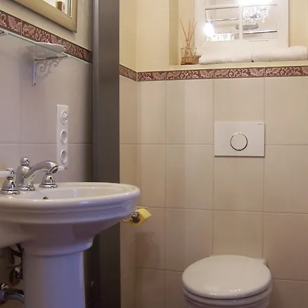 Schwarzwaldbahnhof 3*