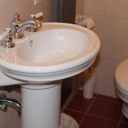 Schwarzwaldbahnhof بيت ضيافة 3*