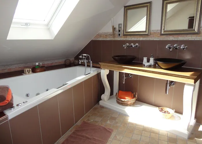 Schwarzwaldbahnhof 3*