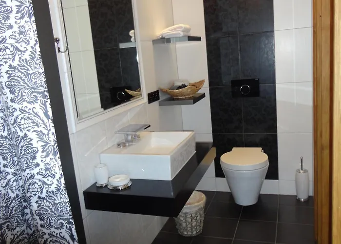 Schwarzwaldbahnhof Vendégház 3*